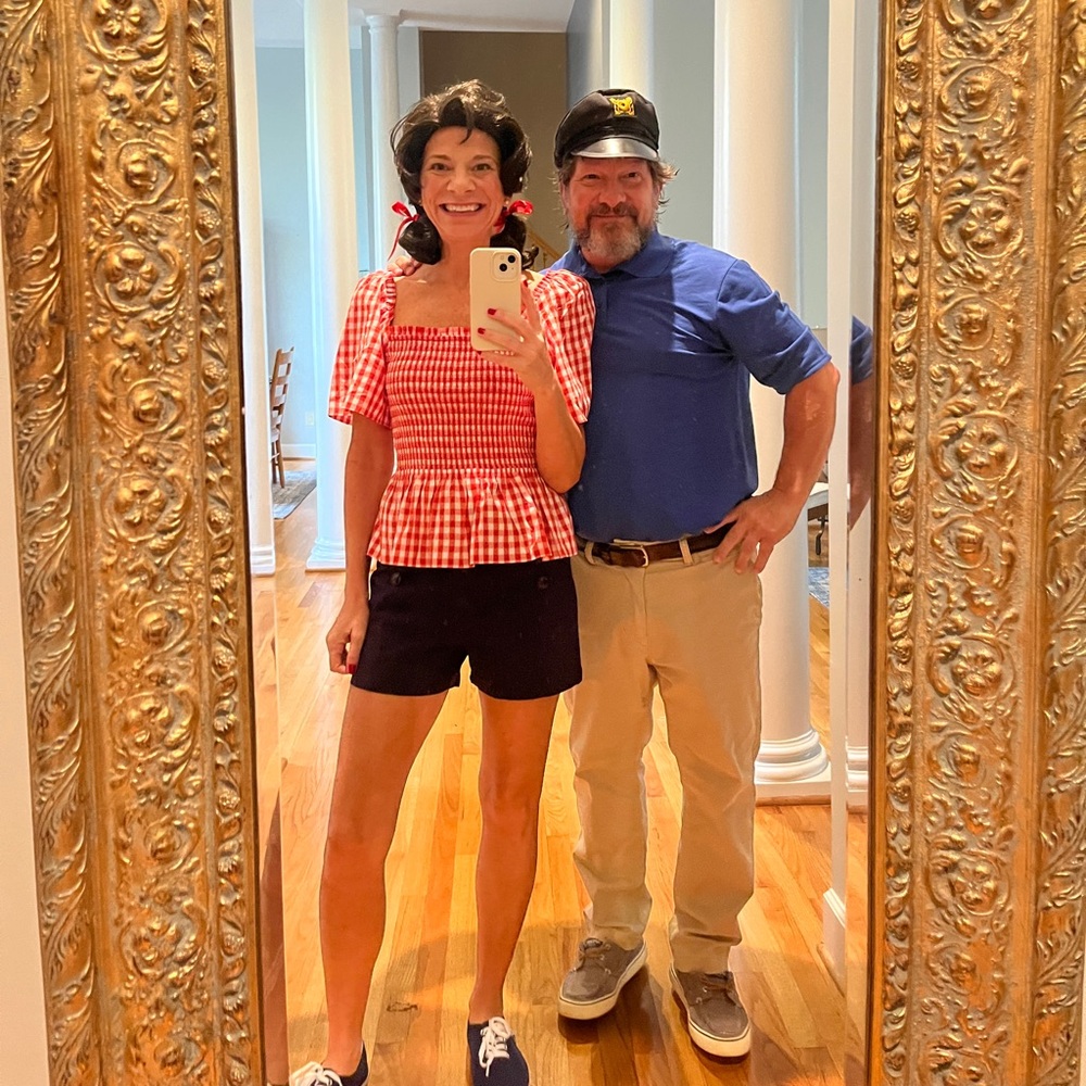 Mary Ann from Gilligans Island Costume. Size small.  Shoes size 7-8